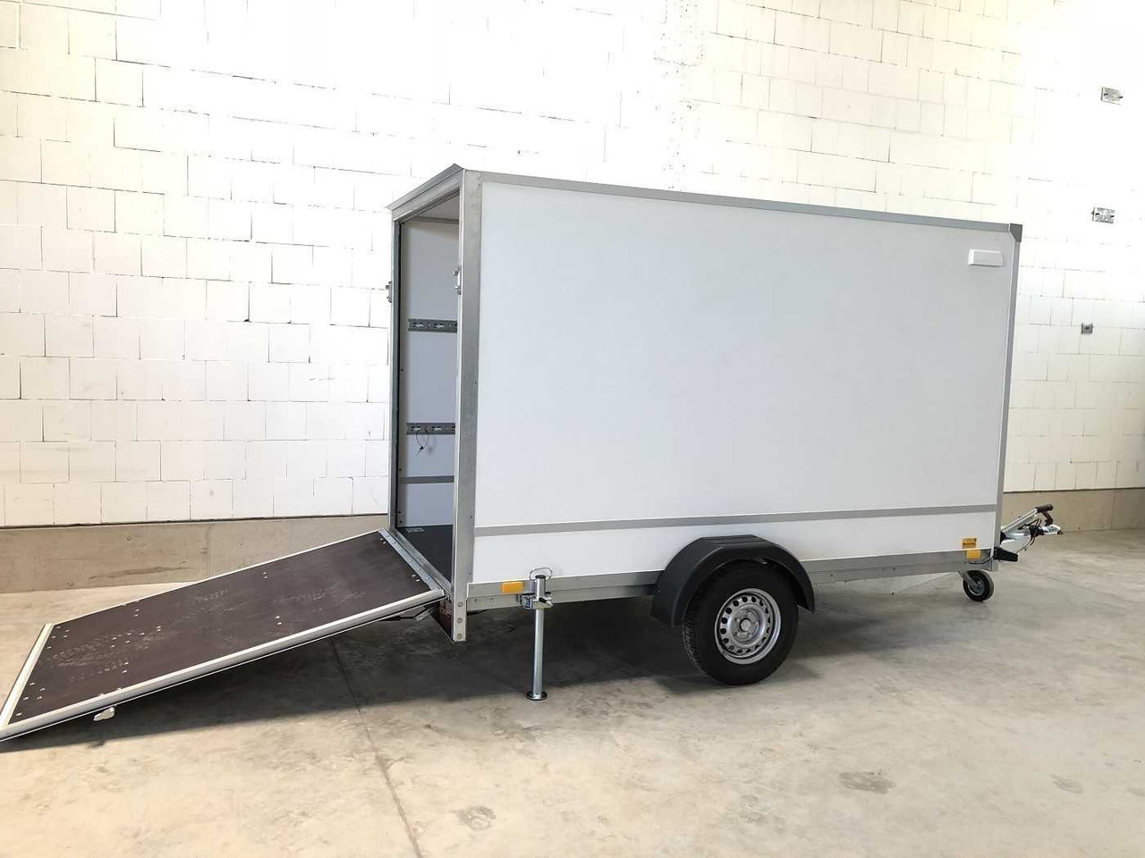 BLYSS F1330HD Rampe Kofferanhänger - Remolque caja cerrada: foto 3 BLYSS F1330HD Rampe Kofferanhänger - Remolque caja cerrada: foto 3