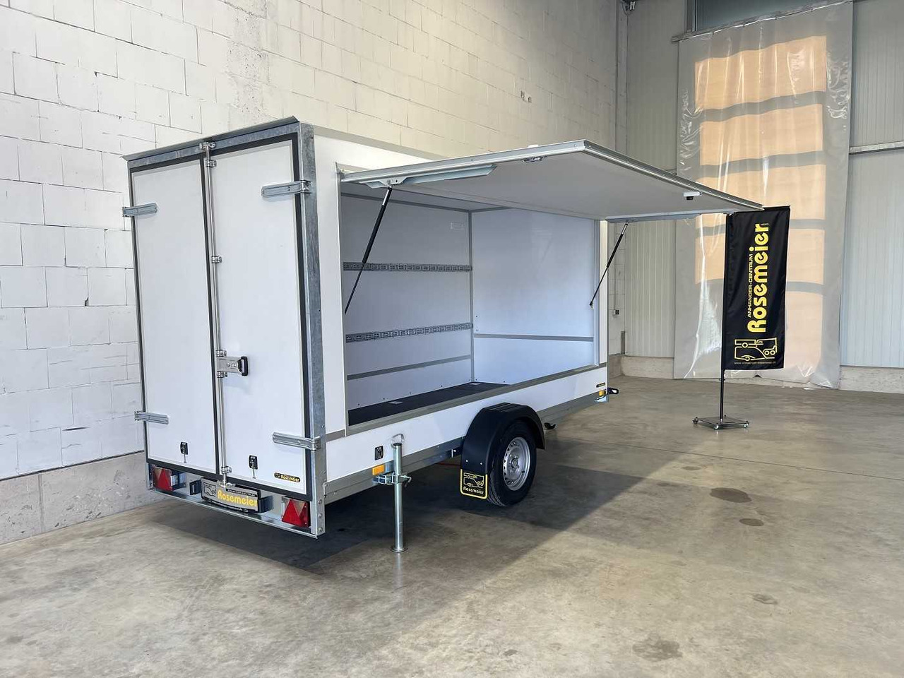 BLYSS F1336HD mit Verkaufsklappe Kofferanhänger - Remolque venta ambulante: foto 5 BLYSS F1336HD mit Verkaufsklappe Kofferanhänger - Remolque venta ambulante: foto 5