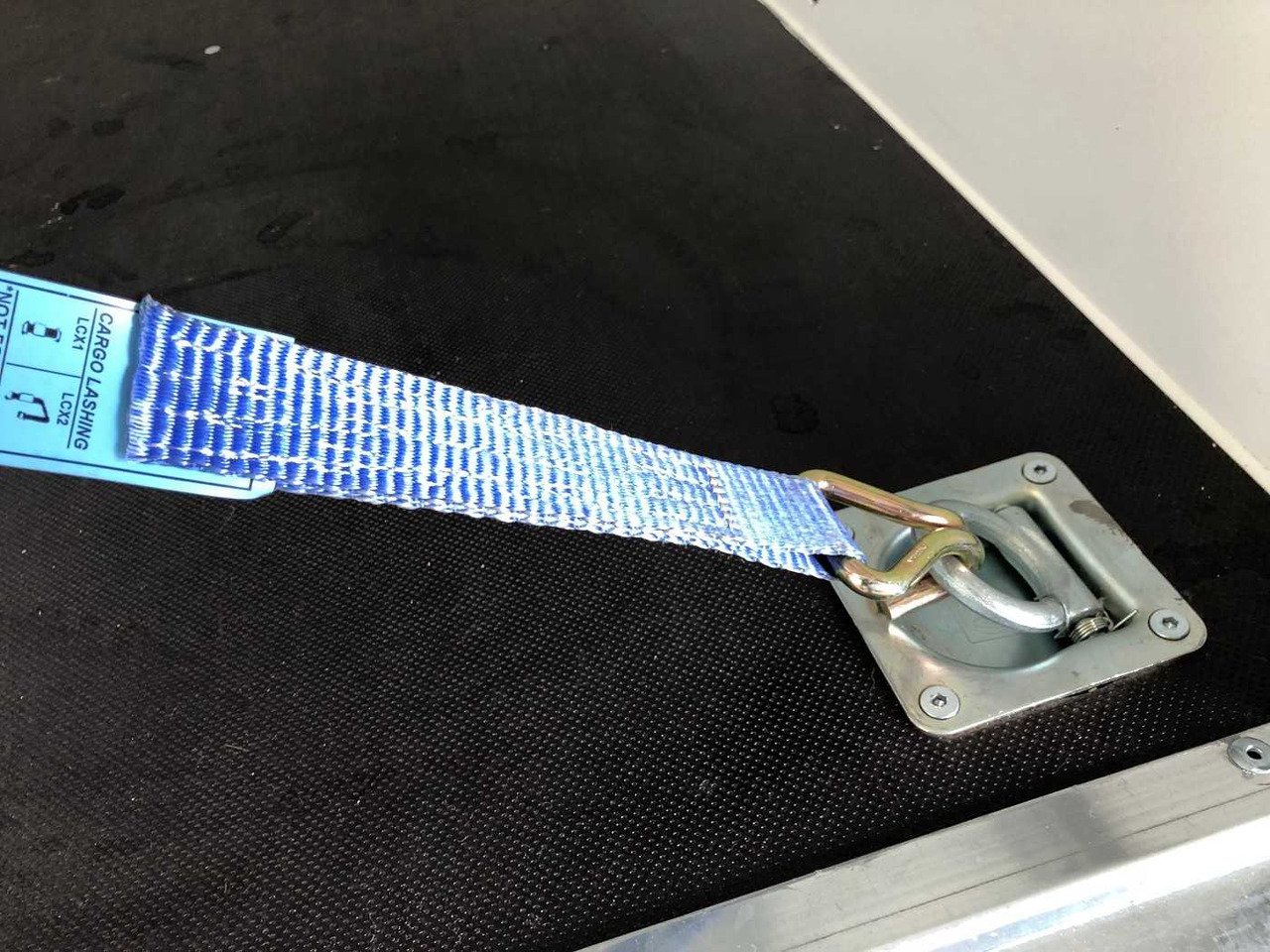 Leasing de BLYSS F2030HTD VKL Kofferanhänger BLYSS F2030HTD VKL Kofferanhänger: foto 17