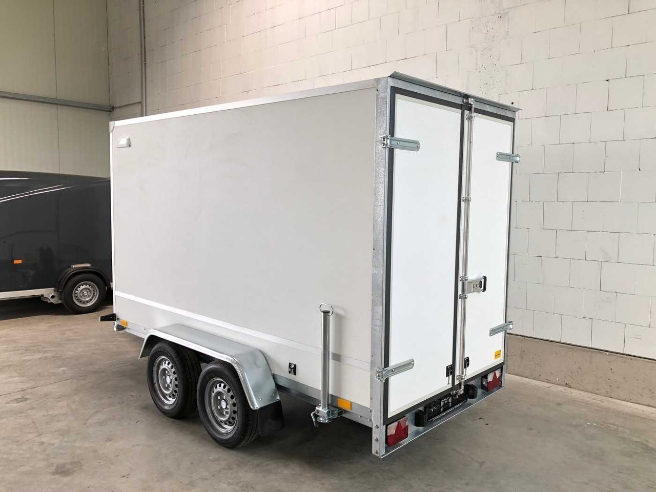 BLYSS F2030HTD VKL Kofferanhänger - Remolque caja cerrada: foto 4 BLYSS F2030HTD VKL Kofferanhänger - Remolque caja cerrada: foto 4
