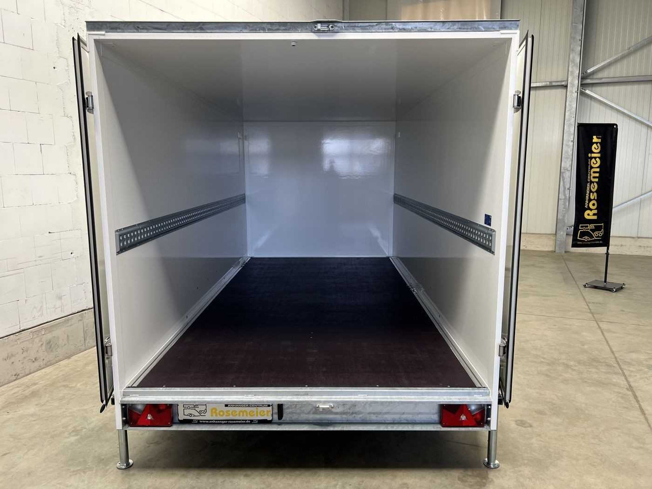 BLYSS FS2740/180HTL Kofferanhänger - Remolque caja cerrada: foto 4 BLYSS FS2740/180HTL Kofferanhänger - Remolque caja cerrada: foto 4