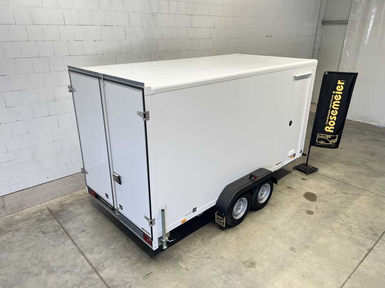 BLYSS FS2740/200HTL Seitentür Kofferanhänger - Remolque caja cerrada: foto 4 BLYSS FS2740/200HTL Seitentür Kofferanhänger - Remolque caja cerrada: foto 4