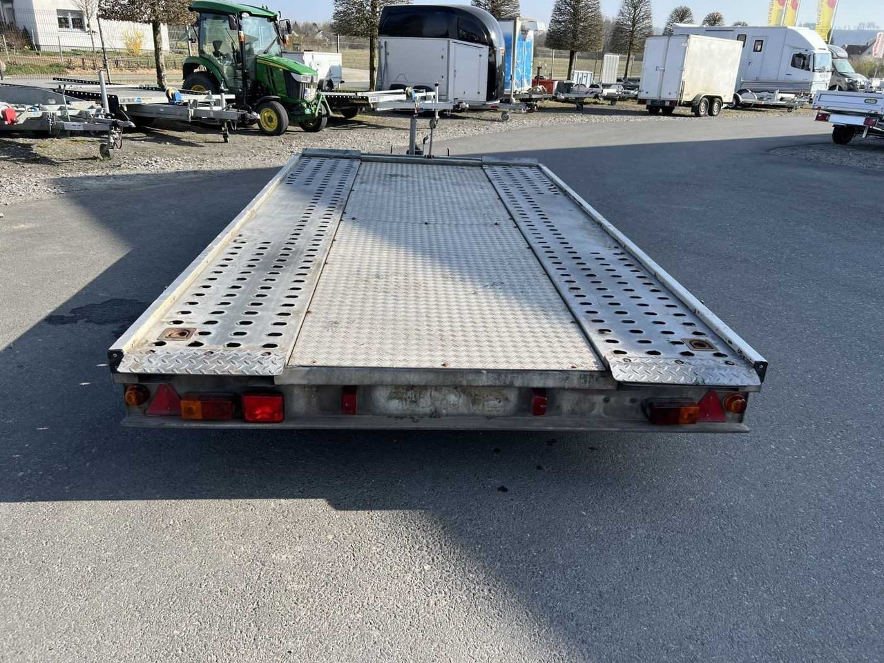 BOECKMANN ATH 27 Autotransporter kippbar - Remolque portavehículos: foto 4 BOECKMANN ATH 27 Autotransporter kippbar - Remolque portavehículos: foto 4
