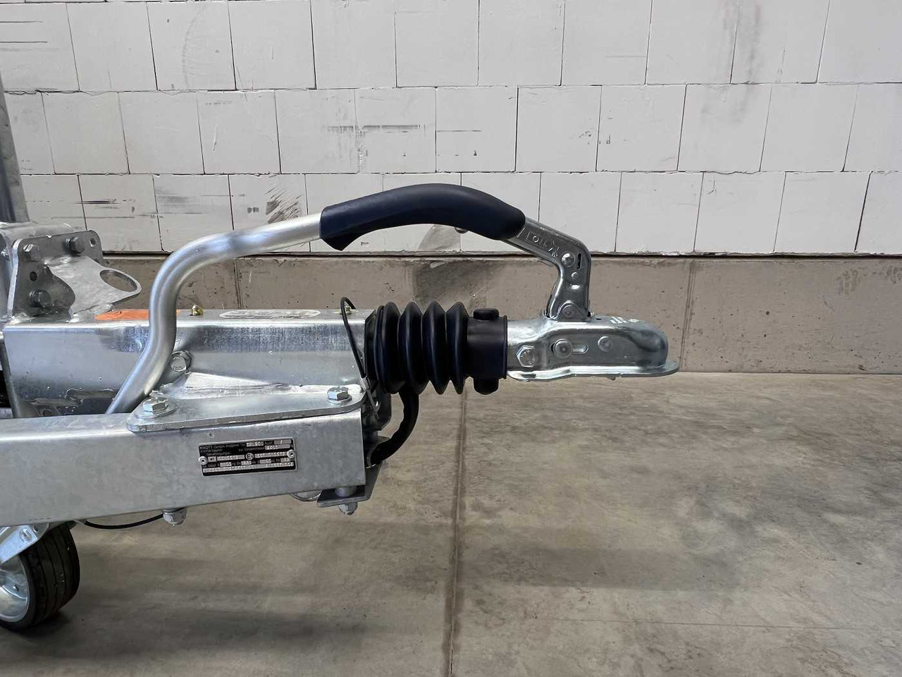 Remolque para caballos nuevo BOECKMANN Champion Uno Esprit silv+bl SK Pferdeanhänger: foto 18 Remolque para caballos nuevo BOECKMANN Champion Uno Esprit silv+bl SK Pferdeanhänger: foto 18