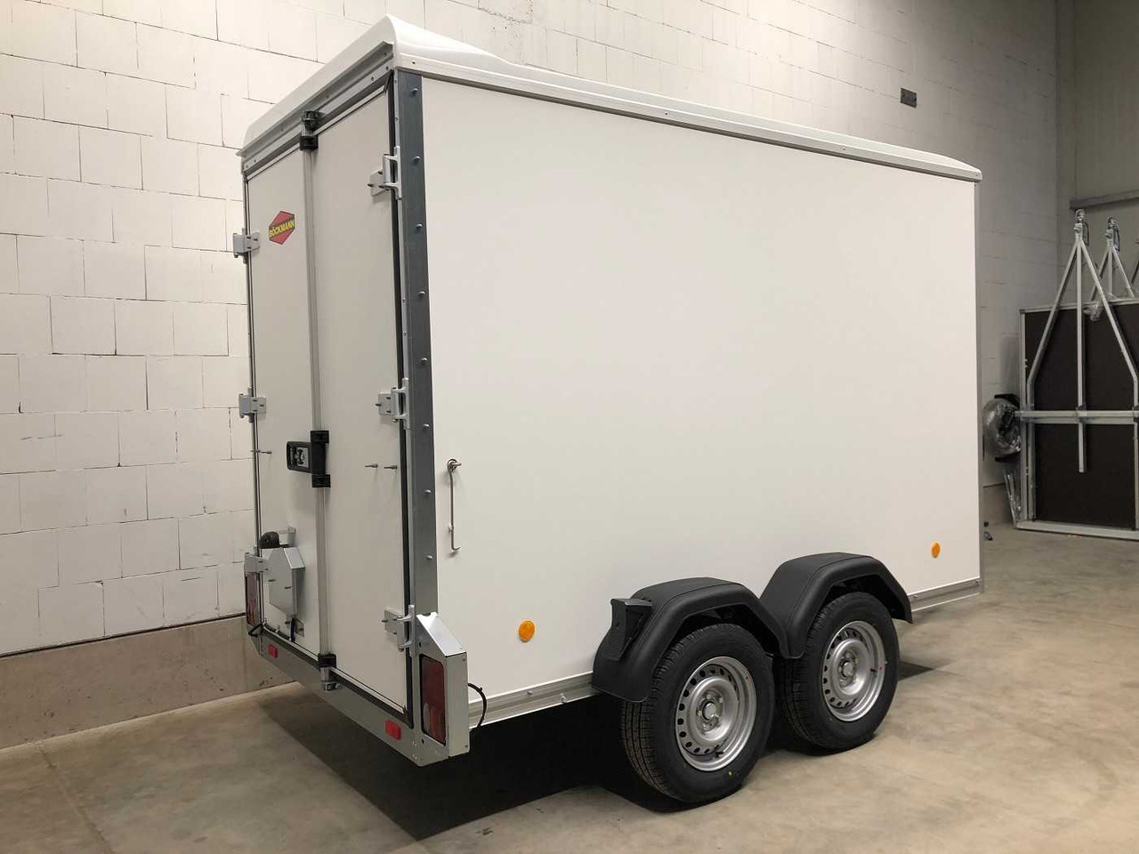 Remolque caja cerrada nuevo BOECKMANN KT 3015/27 H F Kofferanhänger: foto 25
