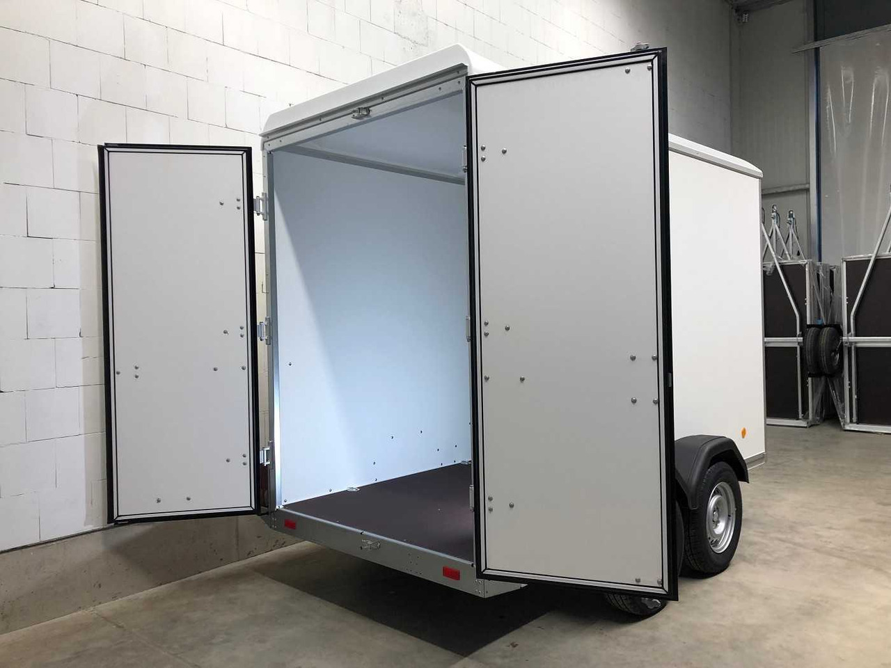 Remolque caja cerrada nuevo BOECKMANN KT 3015/27 H F Kofferanhänger: foto 10