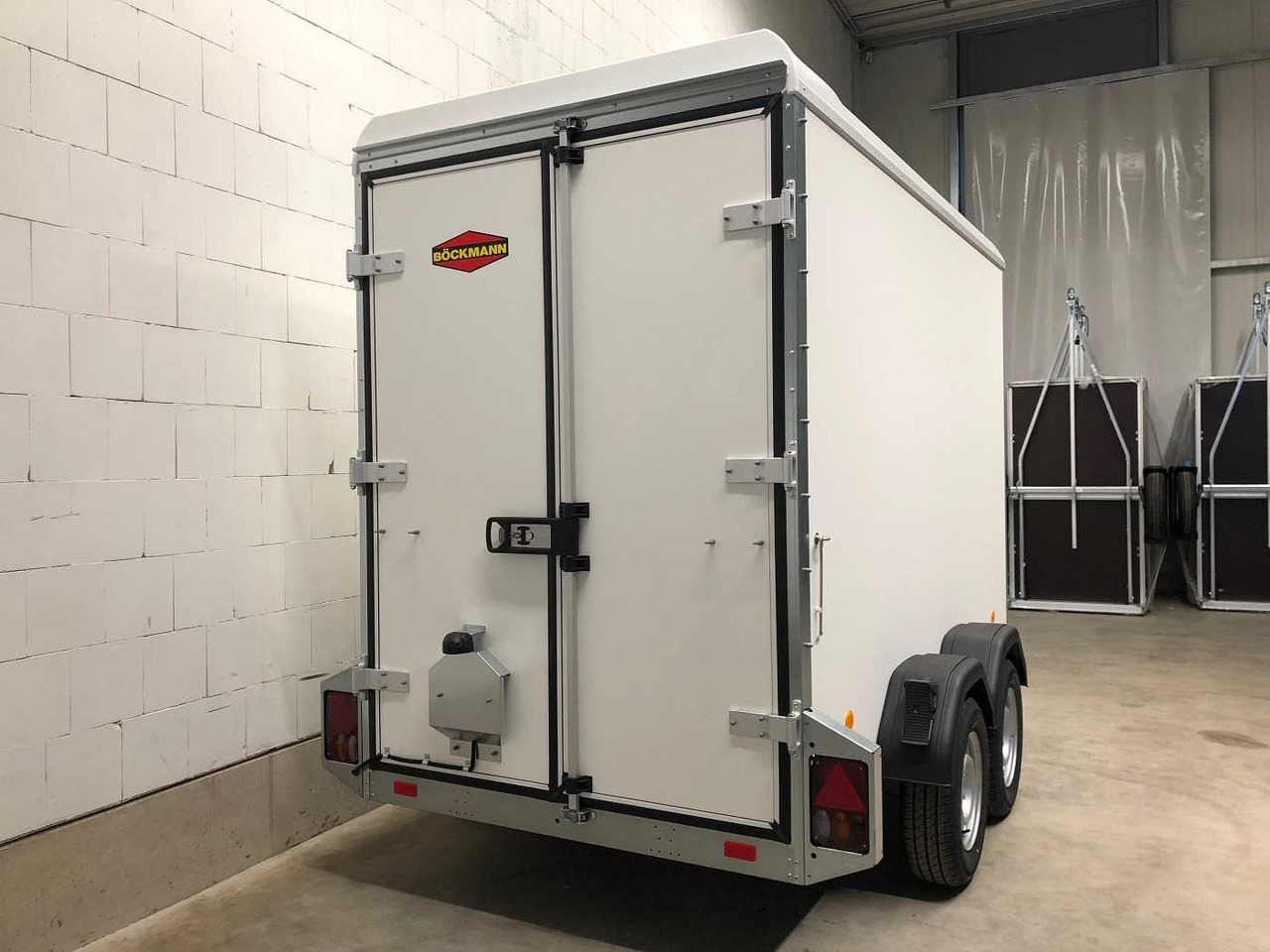 Remolque caja cerrada nuevo BOECKMANN KT 3015/27 H F Kofferanhänger: foto 26