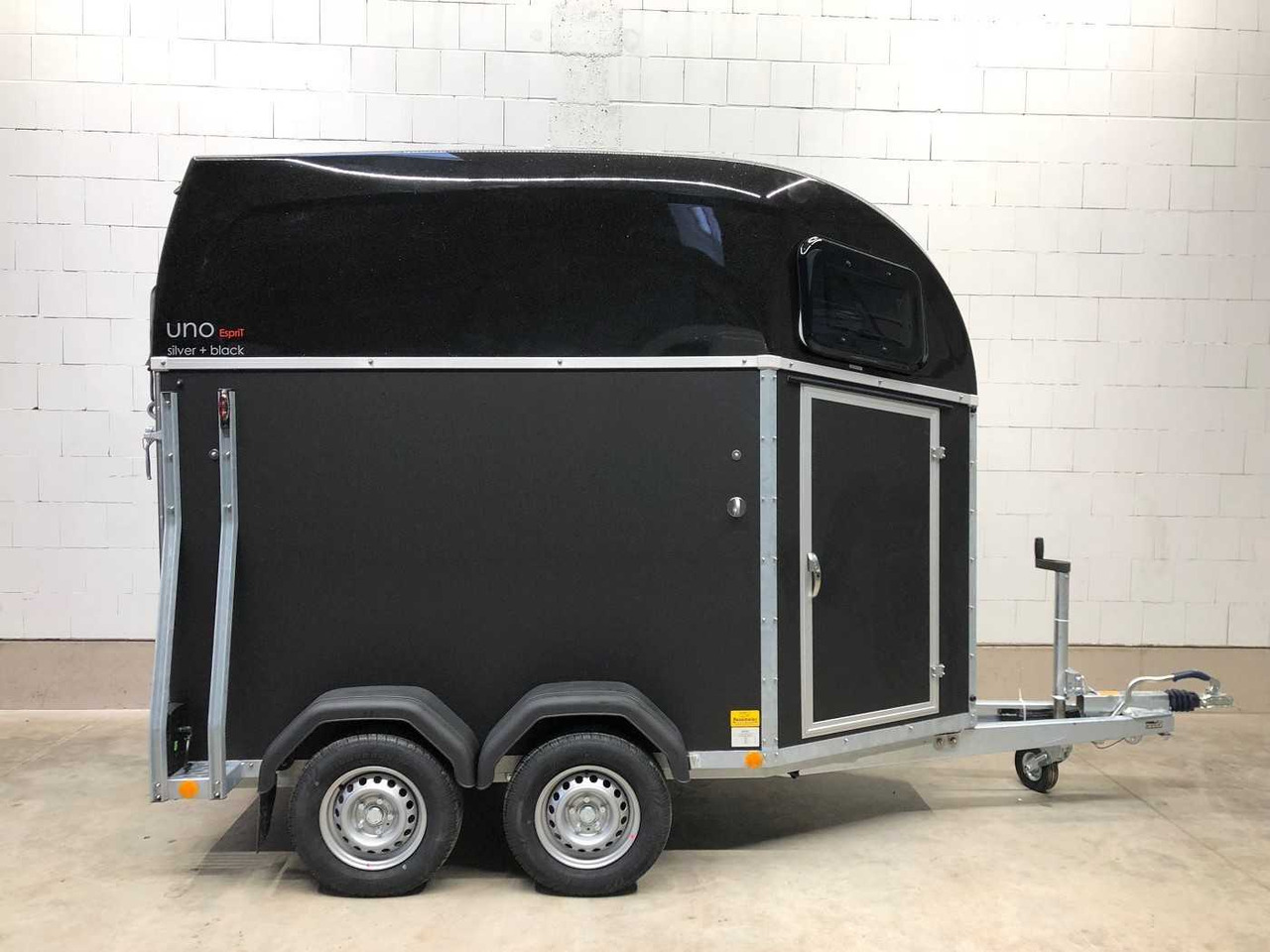 BOECKMANN Uno Esprit silver black ALB Pferdeanhänger - Remolque para caballos: foto 1 BOECKMANN Uno Esprit silver black ALB Pferdeanhänger - Remolque para caballos: foto 1
