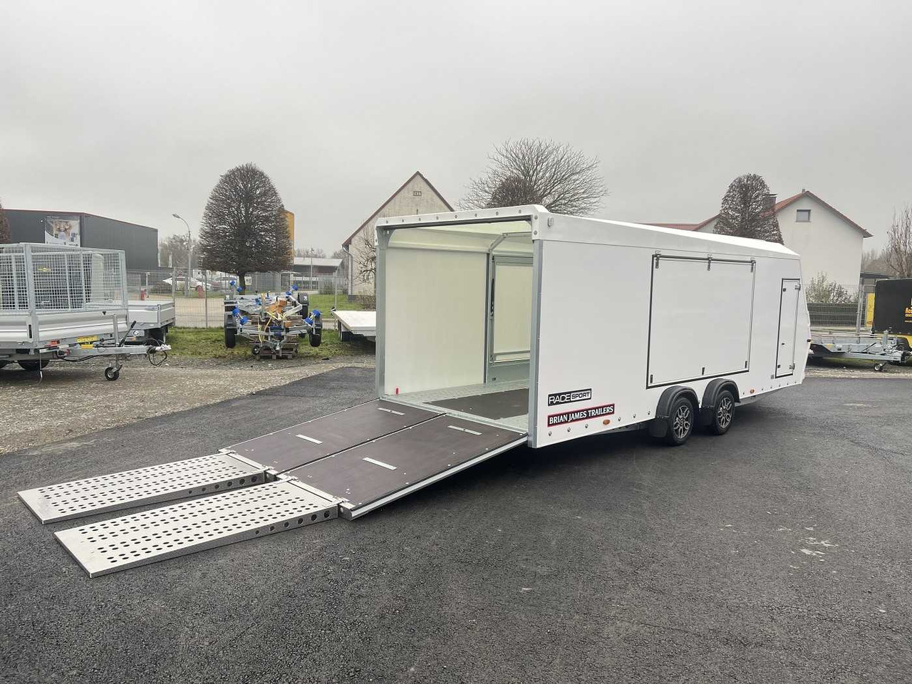 Leasing de BRIAN_JAMES Race Sport Autotransporter geschlossen BRIAN_JAMES Race Sport Autotransporter geschlossen: foto 6