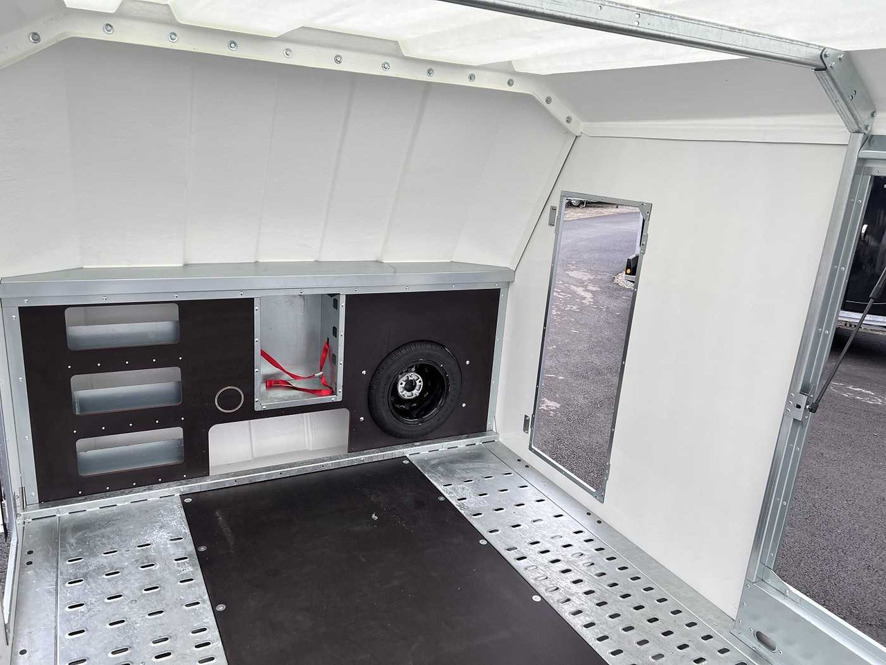 Leasing de BRIAN_JAMES Race Sport Autotransporter geschlossen BRIAN_JAMES Race Sport Autotransporter geschlossen: foto 15