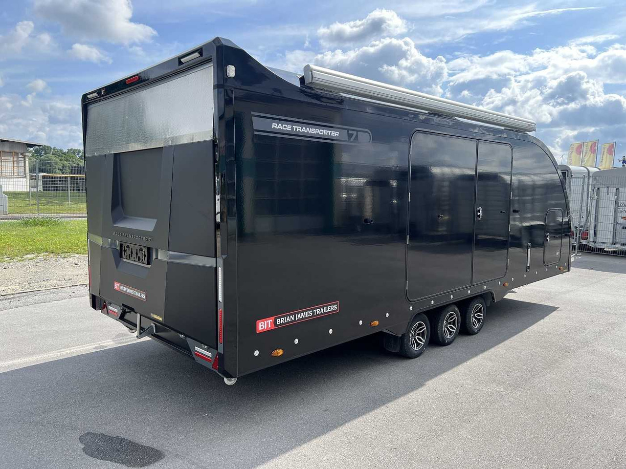 BRIAN_JAMES Race Transporter 7 Autotransporter geschlossen - Remolque portavehículos: foto 3 BRIAN_JAMES Race Transporter 7 Autotransporter geschlossen - Remolque portavehículos: foto 3