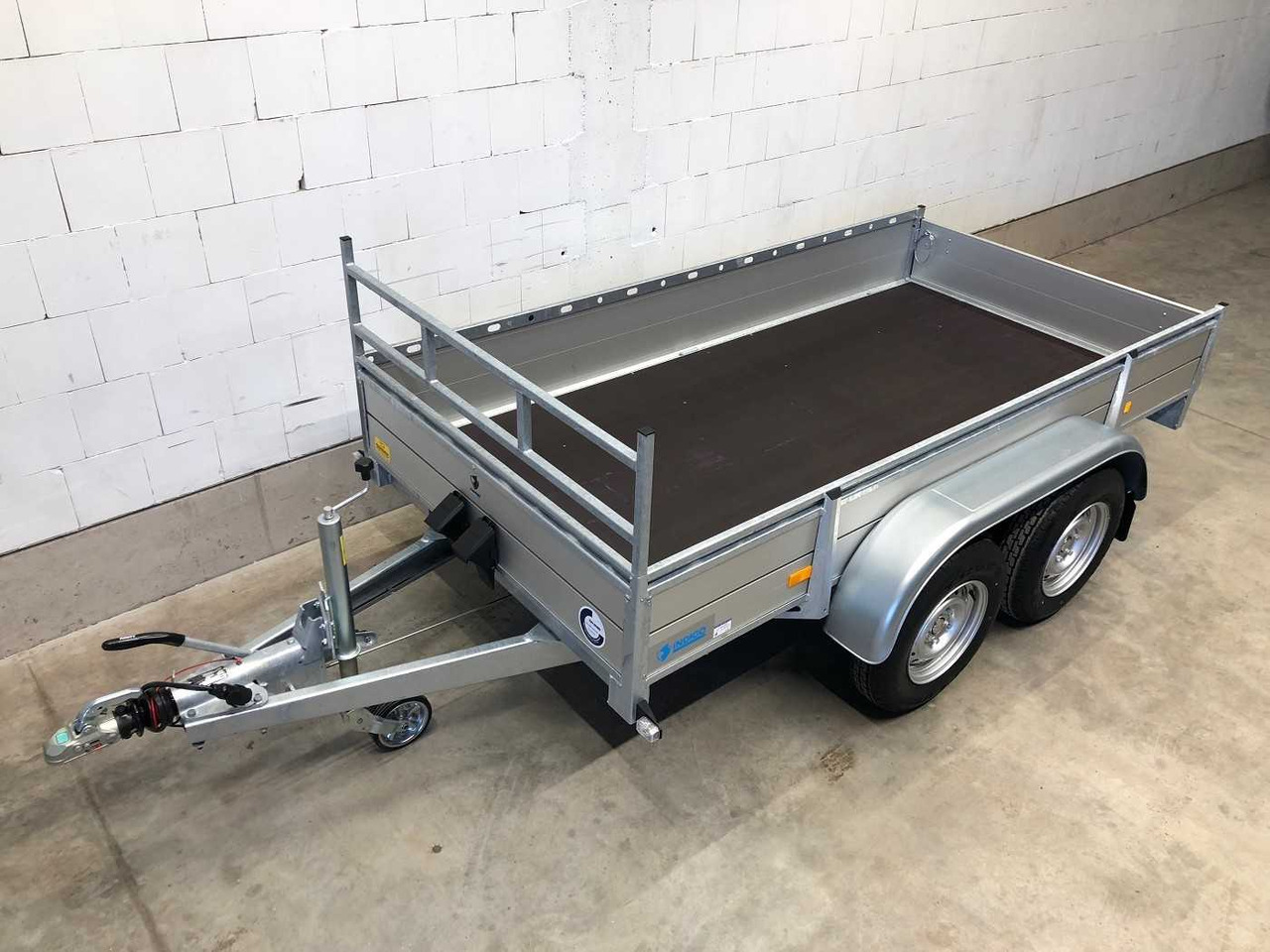 HAPERT Azure L-2 Kastenanhänger gebremst - Remolque de coche: foto 3 HAPERT Azure L-2 Kastenanhänger gebremst - Remolque de coche: foto 3