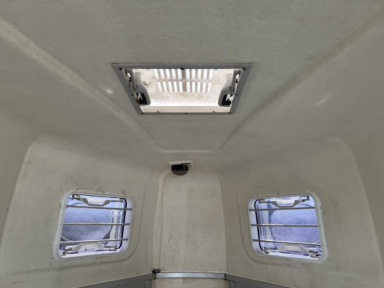 Remolque de coche HUMBAUR HP 2000 Pferdeanhänger: foto 18