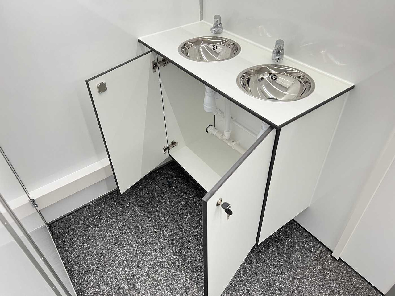 Leasing de ROSEMEIER EW TA-NO 4 Damen, 2 Herren + 4 Urinale Toilettenanhänger ROSEMEIER EW TA-NO 4 Damen, 2 Herren + 4 Urinale Toilettenanhänger: foto 22