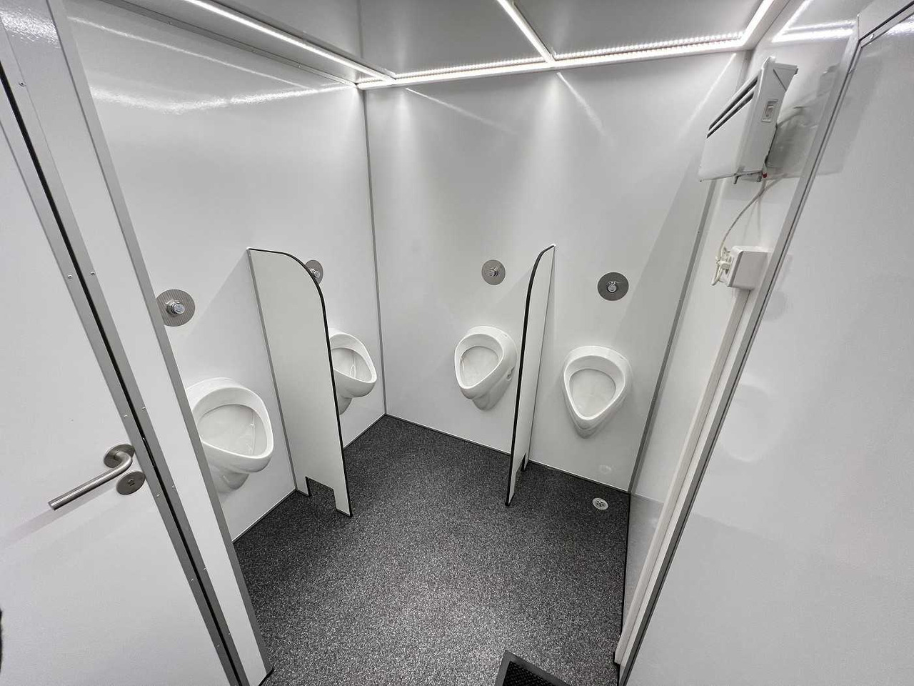 Leasing de ROSEMEIER EW TA-NO 4 Damen, 2 Herren + 4 Urinale Toilettenanhänger ROSEMEIER EW TA-NO 4 Damen, 2 Herren + 4 Urinale Toilettenanhänger: foto 7