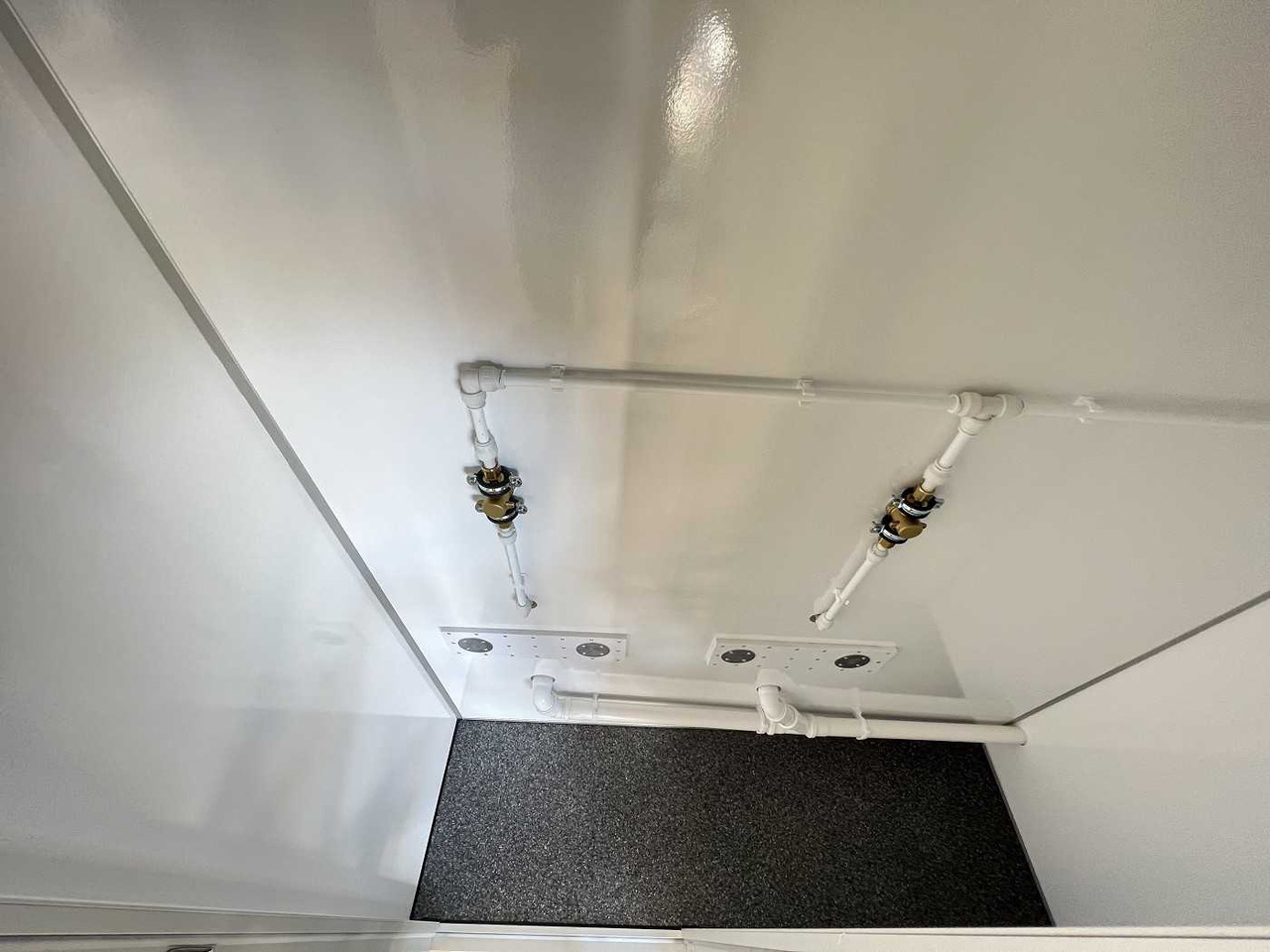 Leasing de ROSEMEIER EW TA-NO 4 Damen, 2 Herren + 4 Urinale Toilettenanhänger ROSEMEIER EW TA-NO 4 Damen, 2 Herren + 4 Urinale Toilettenanhänger: foto 28