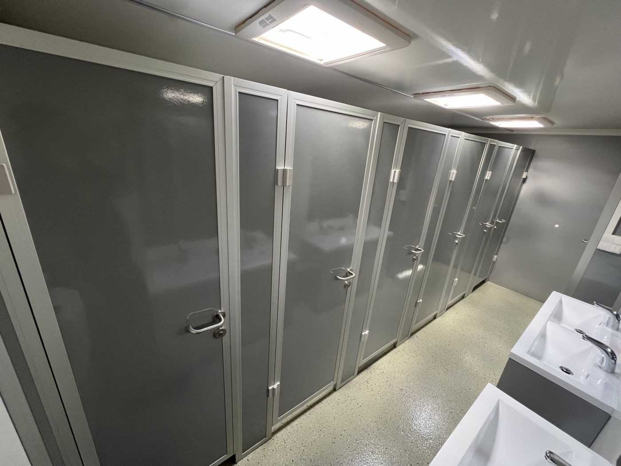 Leasing de ROSEMEIER VE 6 Damen, 2 Herren, 5 Urinale Toilettenanhänger ROSEMEIER VE 6 Damen, 2 Herren, 5 Urinale Toilettenanhänger: foto 19