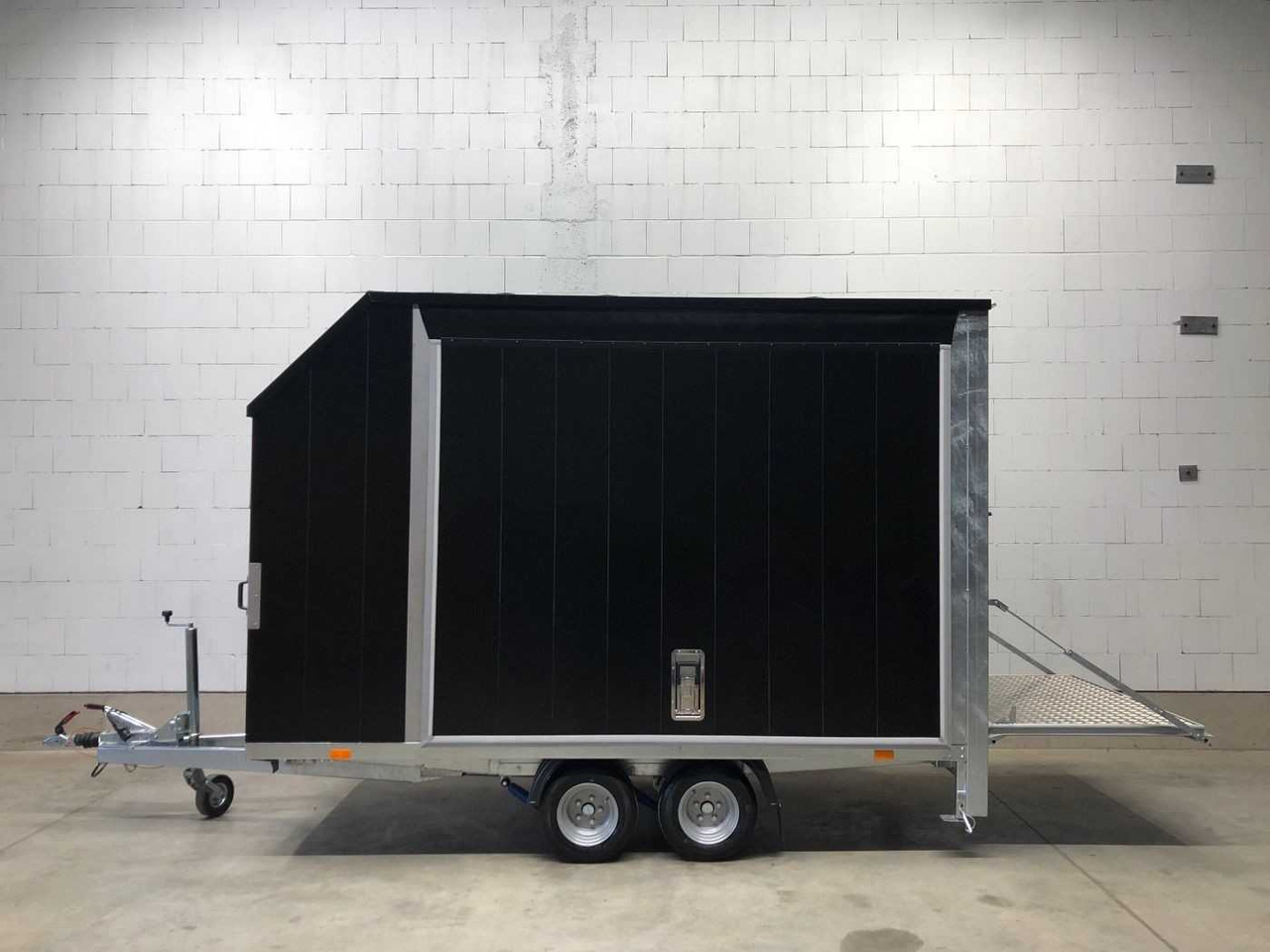 VEZEKO Kart 3 Kofferanhänger - Remolque: foto 1 VEZEKO Kart 3 Kofferanhänger - Remolque: foto 1