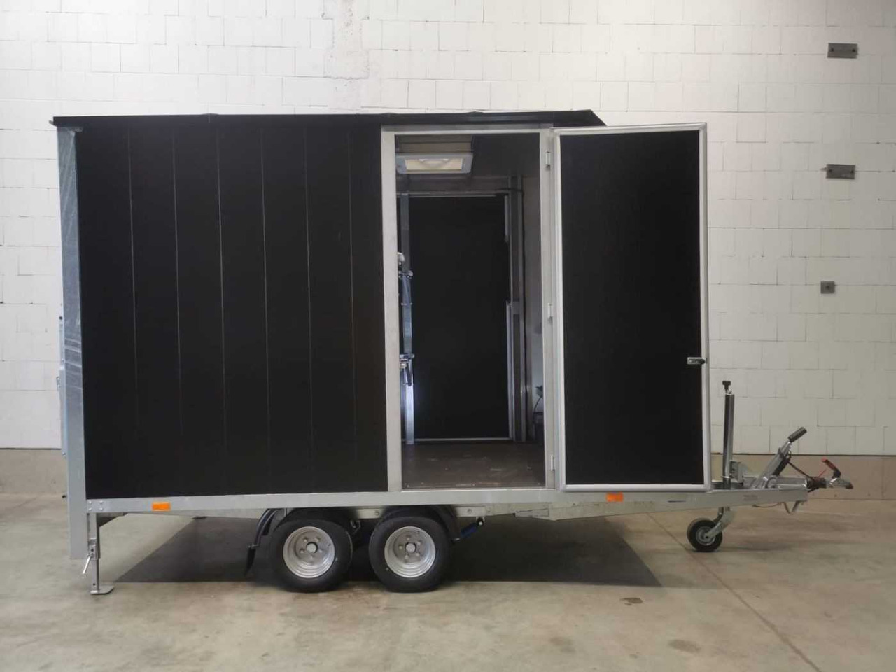 VEZEKO Kart 3 Kofferanhänger - Remolque: foto 5 VEZEKO Kart 3 Kofferanhänger - Remolque: foto 5