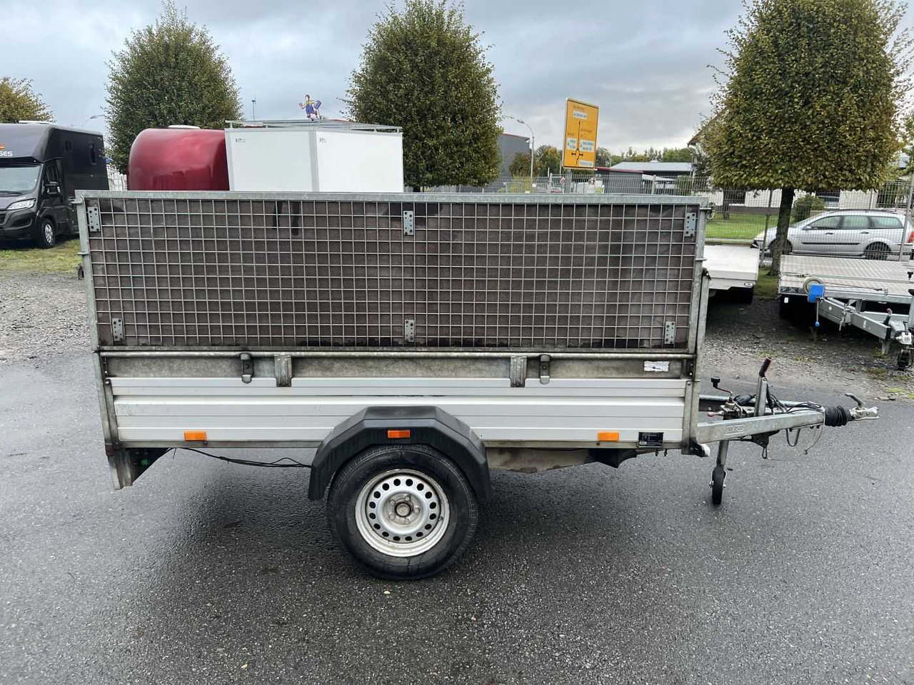 SARIS BMG135V McAlu Compact Gitter Kastenanhänger gebr - Remolque de coche: foto 2 SARIS BMG135V McAlu Compact Gitter Kastenanhänger gebr - Remolque de coche: foto 2