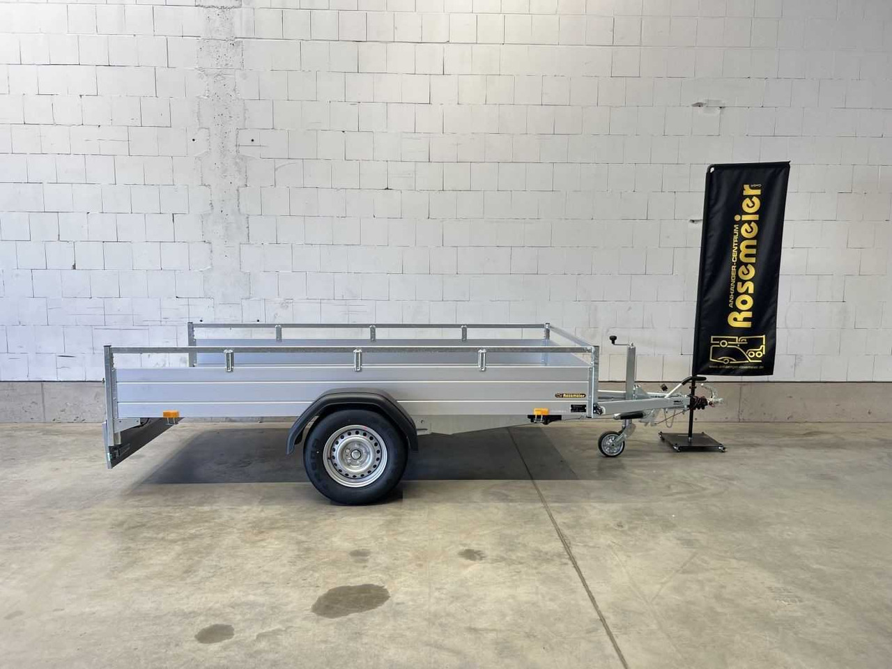 SARIS McAlu Pro 305 153 1500 1 Rampe Kastenanhänger ge - Remolque de coche: foto 1 SARIS McAlu Pro 305 153 1500 1 Rampe Kastenanhänger ge - Remolque de coche: foto 1