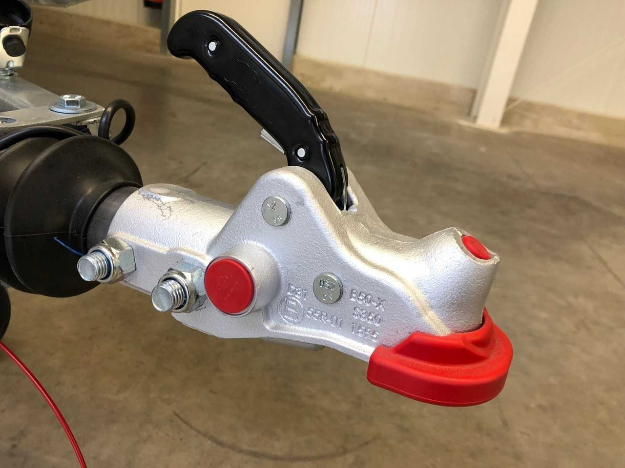 VEZEKO HK F 35.6 Kofferanhänger - Remolque caja cerrada: foto 4 VEZEKO HK F 35.6 Kofferanhänger - Remolque caja cerrada: foto 4