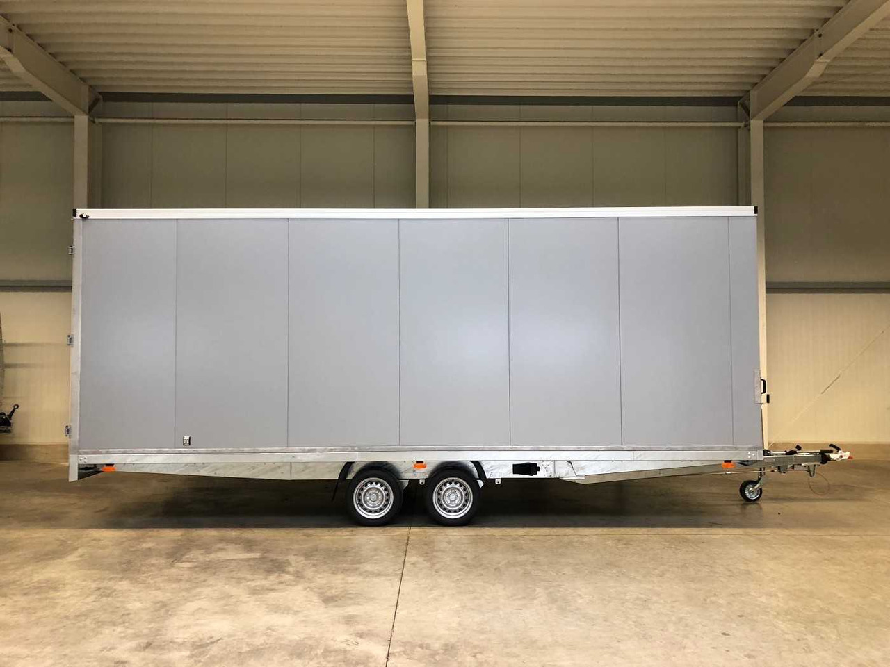 VEZEKO HK F 35.6 Kofferanhänger - Remolque caja cerrada: foto 1 VEZEKO HK F 35.6 Kofferanhänger - Remolque caja cerrada: foto 1