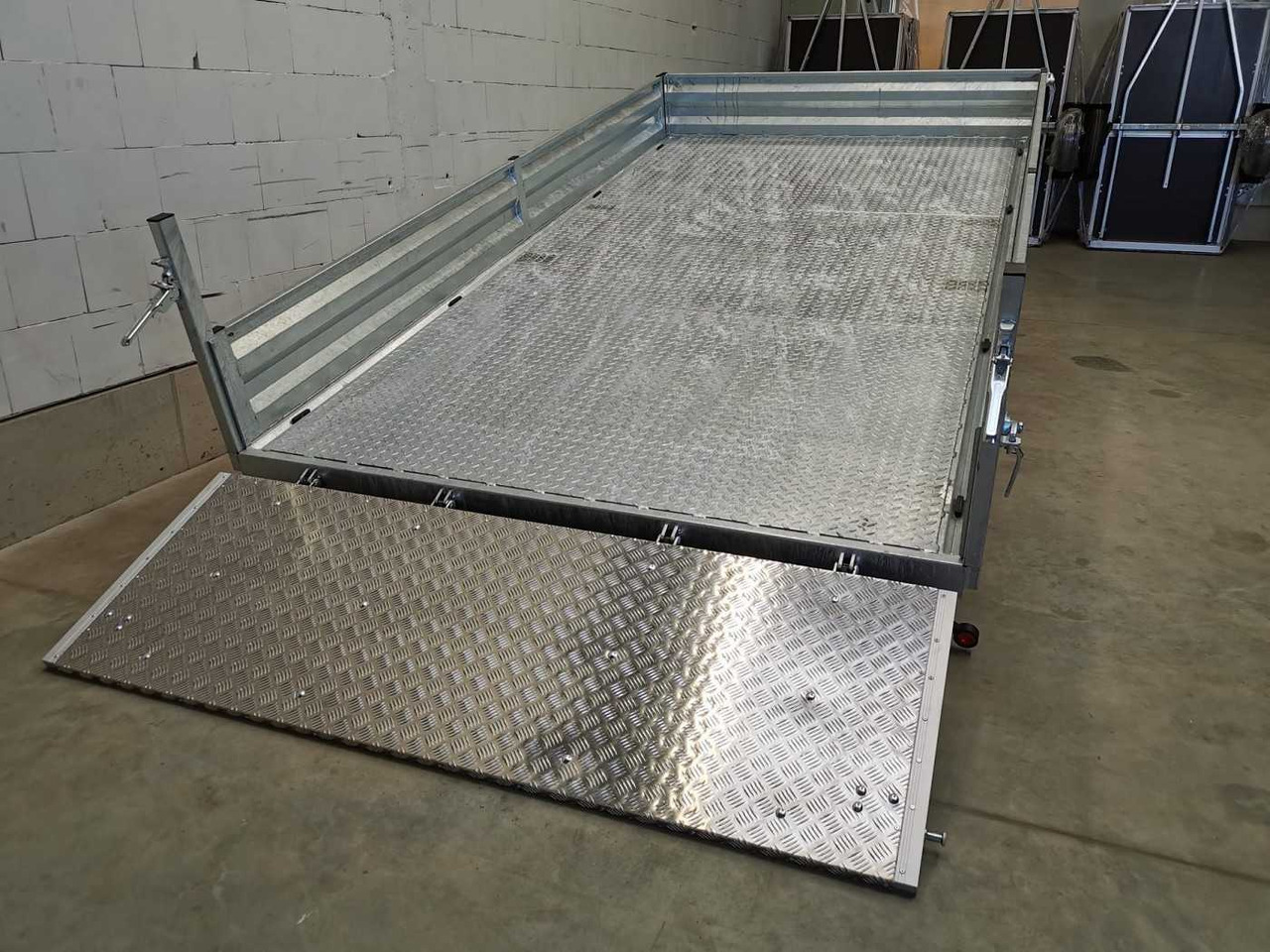 Remolque volquete nuevo VEZEKO Juki 35.3 Multi Stahl Multidreiseitenkipper: foto 18