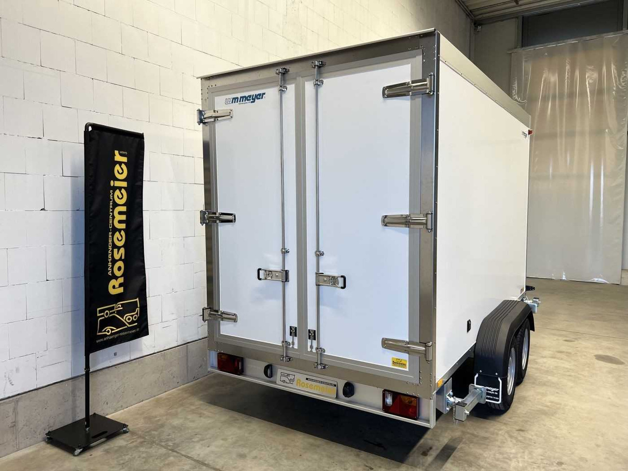 WM MEYER AZK 3534/180 T Tiefkühlanhänger - Remolque frigorífico: foto 4 WM MEYER AZK 3534/180 T Tiefkühlanhänger - Remolque frigorífico: foto 4