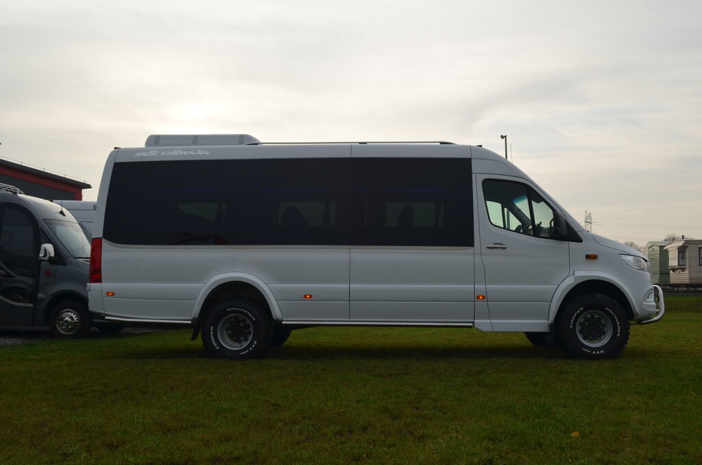 MERCEDES-BENZ Sprinter 519 4x4 high and low drive - Minibús, Furgoneta de pasajeros: foto 3 MERCEDES-BENZ Sprinter 519 4x4 high and low drive - Minibús, Furgoneta de pasajeros: foto 3