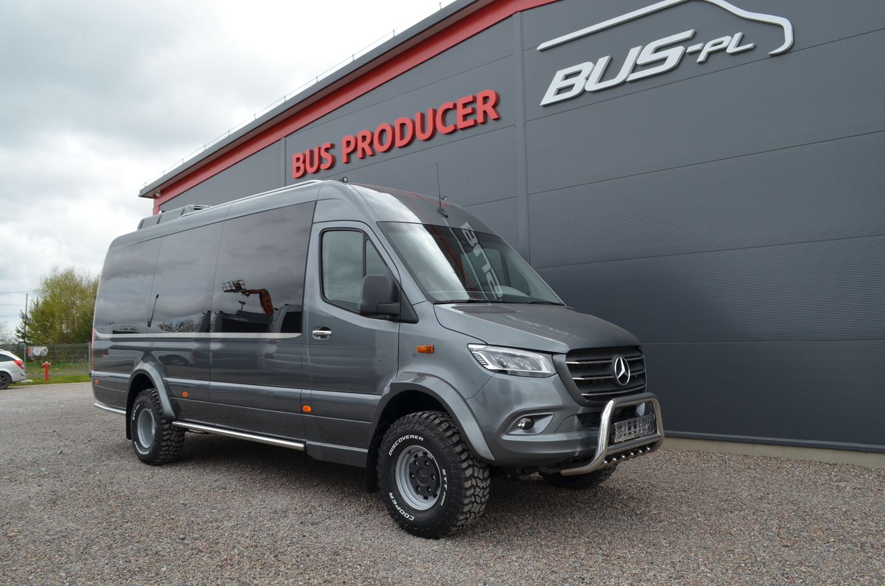 MERCEDES-BENZ Sprinter 519 4x4 high and low drive - Minibús, Furgoneta de pasajeros: foto 2 MERCEDES-BENZ Sprinter 519 4x4 high and low drive - Minibús, Furgoneta de pasajeros: foto 2