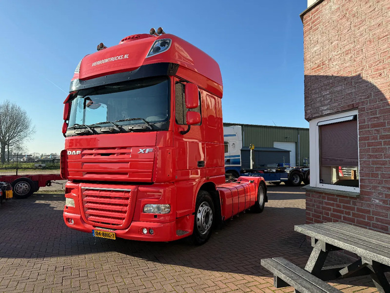 DAF XF 105.460 XF105-460 4X2 SUPERSPCECAB RETARDER - Cabeza tractora: foto 2 DAF XF 105.460 XF105-460 4X2 SUPERSPCECAB RETARDER - Cabeza tractora: foto 2