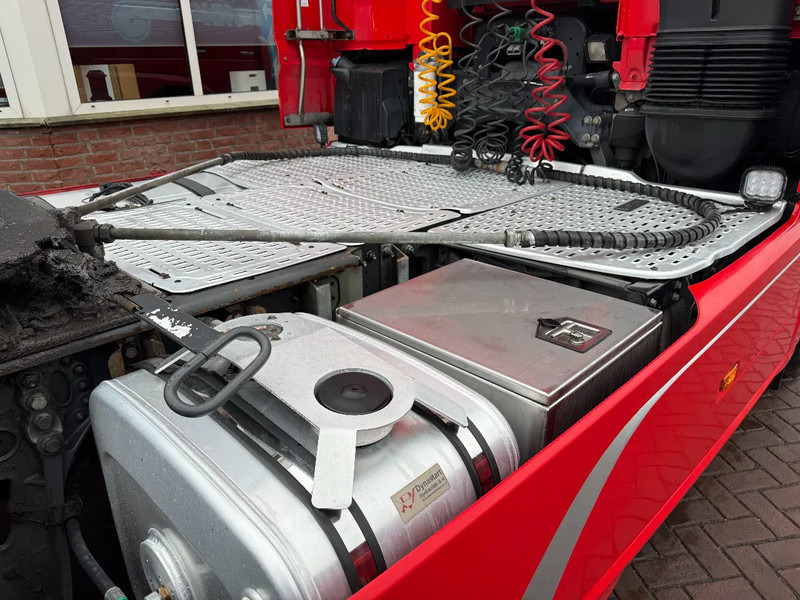 DAF XF 440 XF440 4X2 SSC / Full options / Hydraulics / Leder / Smart Tacho / TOP ZUSTAND - Cabeza tractora: foto 5 DAF XF 440 XF440 4X2 SSC / Full options / Hydraulics / Leder / Smart Tacho / TOP ZUSTAND - Cabeza tractora: foto 5