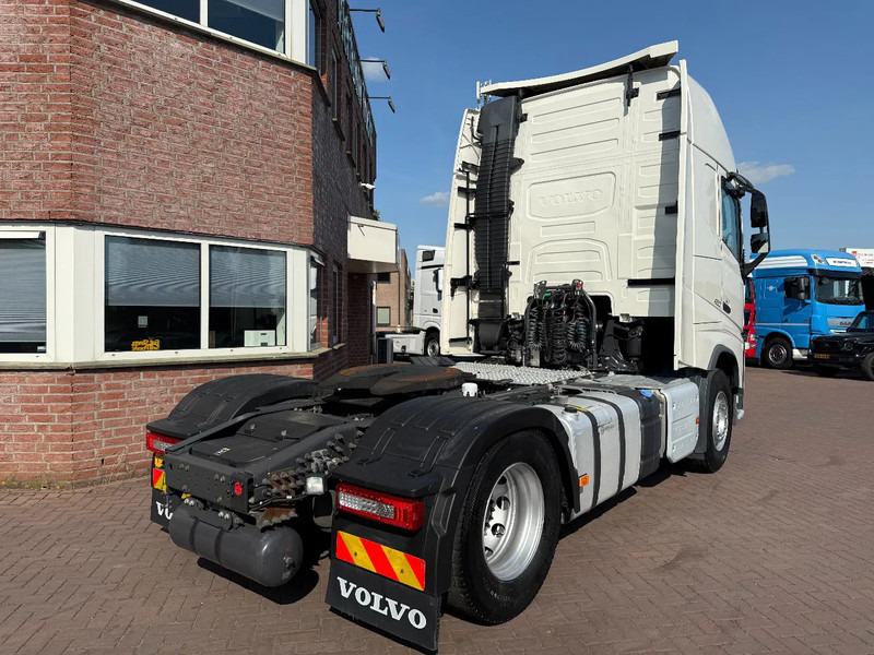 Volvo FH 460 FH460 Globetrotter XL / K chasis (model 2019) / 2 Tank / ACC / TUV 03-2026 / Top Zustand - Cabeza tractora: foto 4 Volvo FH 460 FH460 Globetrotter XL / K chasis (model 2019) / 2 Tank / ACC / TUV 03-2026 / Top Zustand - Cabeza tractora: foto 4