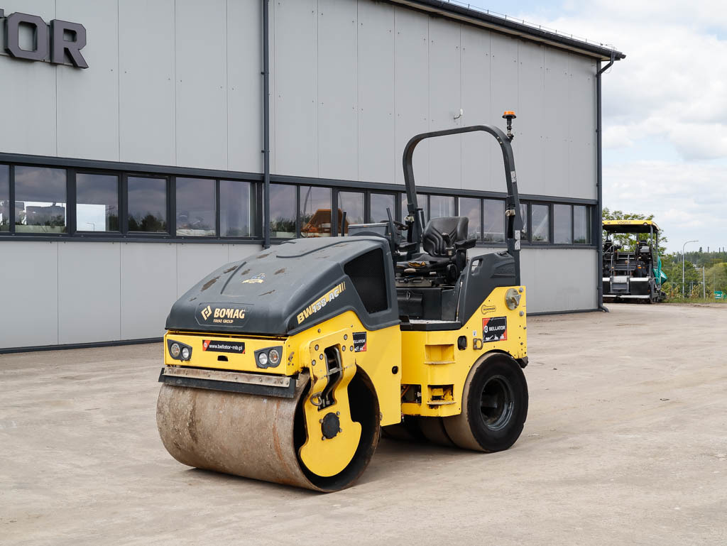 BOMAG BW 138 AC-5 - Compactador mixto: foto 2 BOMAG BW 138 AC-5 - Compactador mixto: foto 2