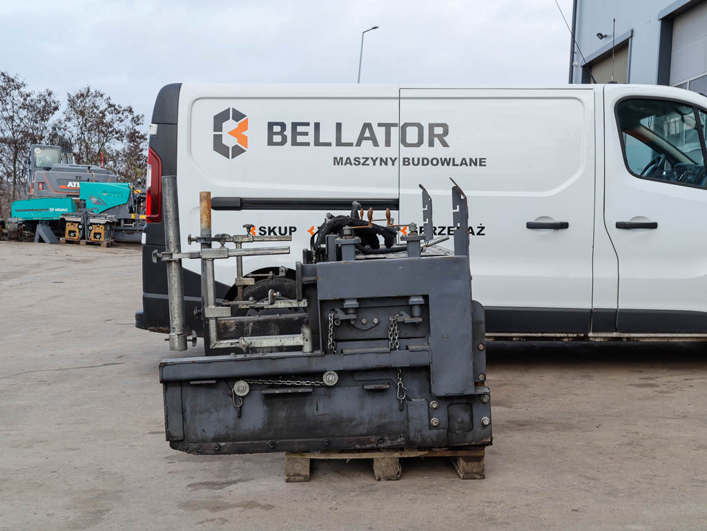 VÖGELE AB 220-3 TV - Pavimentadora de asfalto: foto 1 VÖGELE AB 220-3 TV - Pavimentadora de asfalto: foto 1