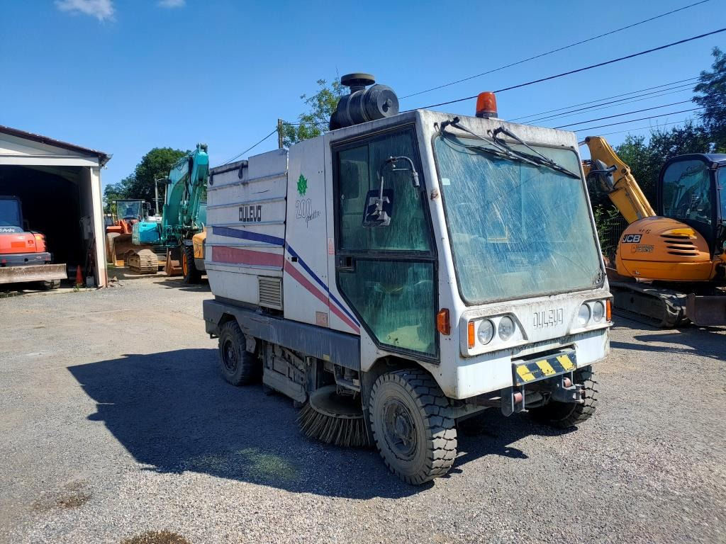 DULEVO 200-4 - Barredora vial: foto 4 DULEVO 200-4 - Barredora vial: foto 4