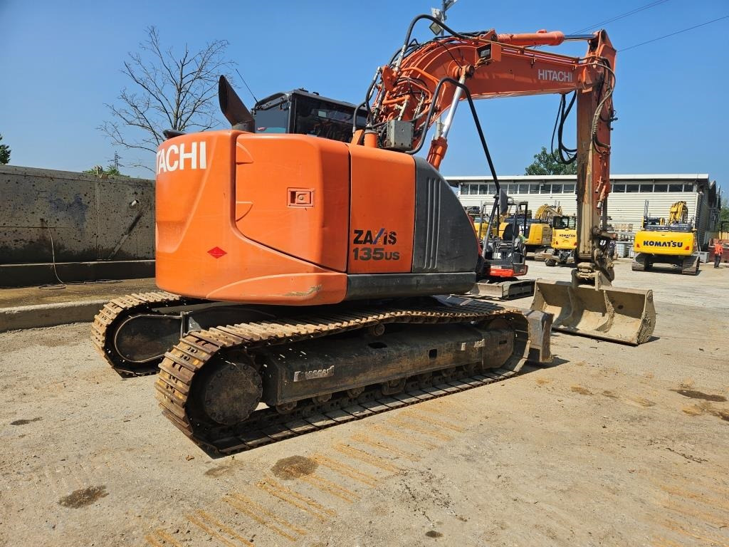 HITACHI ZX 135 US - Excavadora de cadenas: foto 5 HITACHI ZX 135 US - Excavadora de cadenas: foto 5