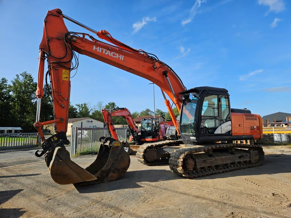 HITACHI ZX 210 LC - Excavadora de cadenas: foto 2 HITACHI ZX 210 LC - Excavadora de cadenas: foto 2