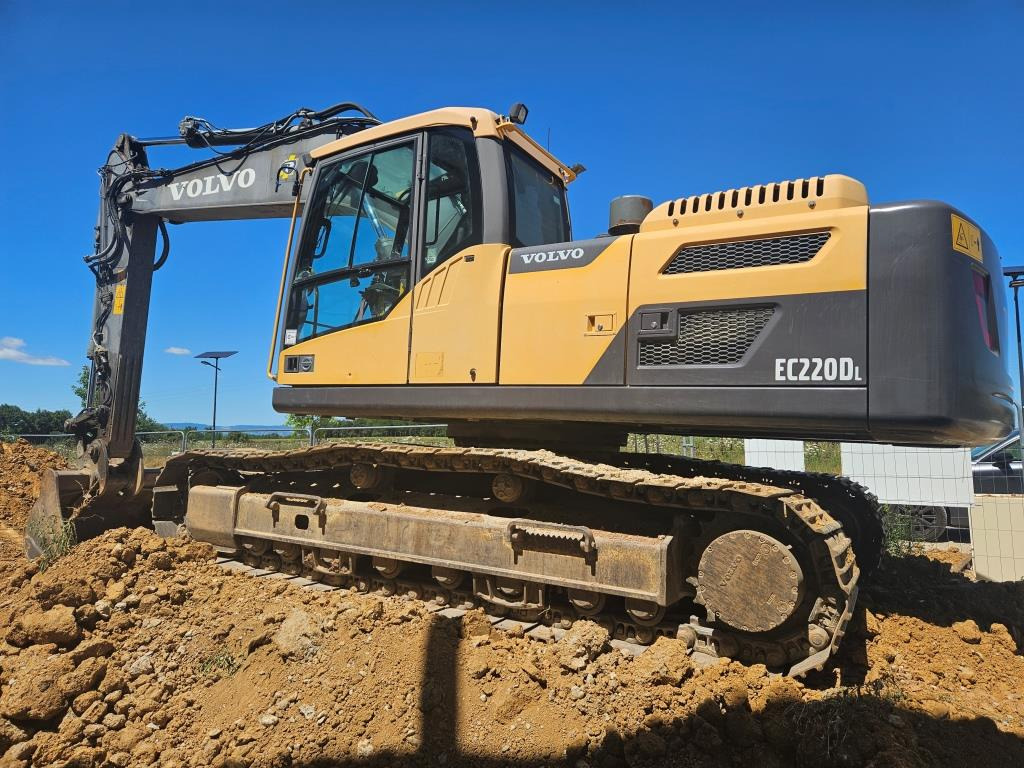 VOLVO EC 220 DL - Excavadora de cadenas: foto 2 VOLVO EC 220 DL - Excavadora de cadenas: foto 2