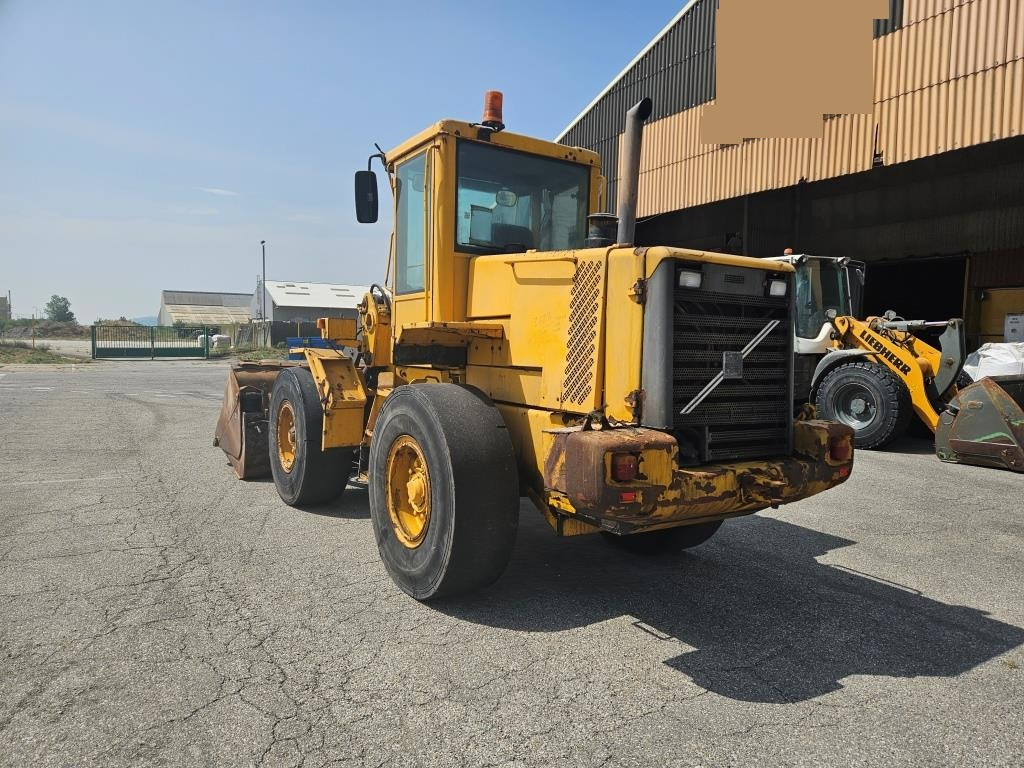 VOLVO L 70 D - Cargadora de ruedas: foto 4 VOLVO L 70 D - Cargadora de ruedas: foto 4