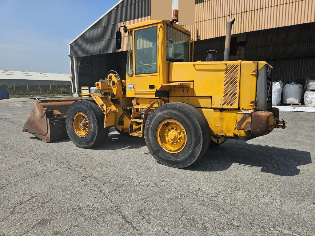 VOLVO L 70 D - Cargadora de ruedas: foto 3 VOLVO L 70 D - Cargadora de ruedas: foto 3