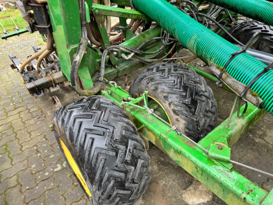 John Deere 740 A 8m - Sembradora: foto 4 John Deere 740 A 8m - Sembradora: foto 4