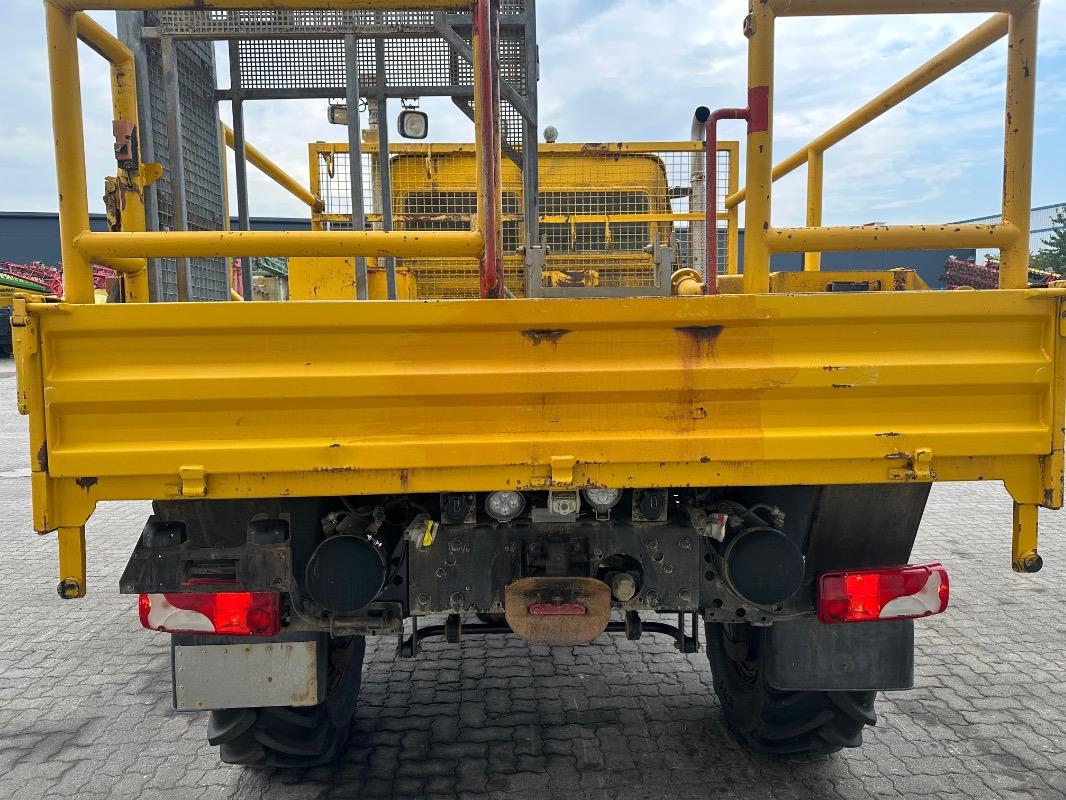 Tractor Mercedes-Benz U 4000: foto 17