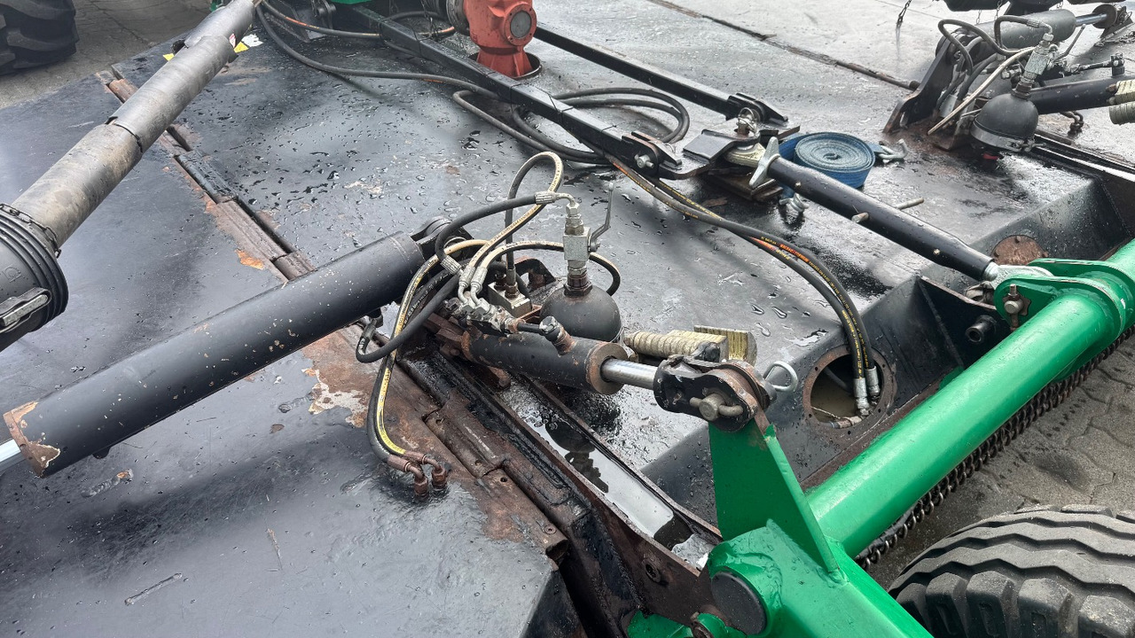 Spearhead Stubble Master 730 - Desbrozadora de martillos: foto 5 Spearhead Stubble Master 730 - Desbrozadora de martillos: foto 5