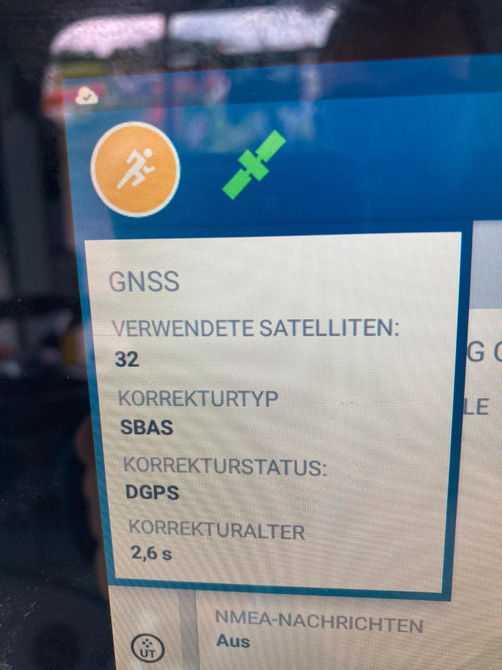 CLAAS Axion 830 CMATIC - Tractor: foto 4 CLAAS Axion 830 CMATIC - Tractor: foto 4