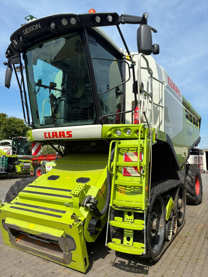 CLAAS Lexion 760TT - Cosechadora de granos: foto 1 CLAAS Lexion 760TT - Cosechadora de granos: foto 1