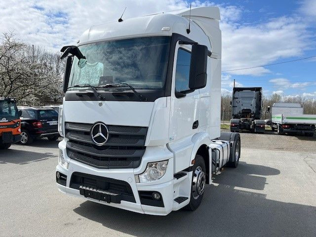 Mercedes-Benz Actros 1845 Sattelzugmaschine TOP gepflegt! Mercedes-Benz Actros 1845 Sattelzugmaschine TOP gepflegt! - Cabeza tractora: foto 1 Mercedes-Benz Actros 1845 Sattelzugmaschine TOP gepflegt! Mercedes-Benz Actros 1845 Sattelzugmaschine TOP gepflegt! - Cabeza tractora: foto 1