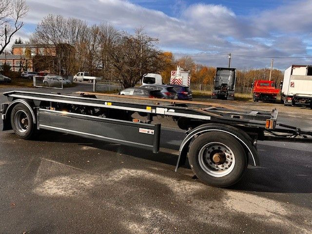 Hüffermann Abrollanhänger HAR 18.6767 - Remolque multilift/ Portacontenedores de cadenas: foto 1 Hüffermann Abrollanhänger HAR 18.6767 - Remolque multilift/ Portacontenedores de cadenas: foto 1