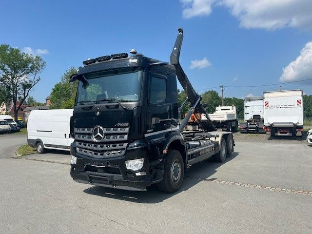 Mercedes-Benz Arocs 5 2651 HD Mit Meiller Abrollkipper - Camión multibasculante: foto 3 Mercedes-Benz Arocs 5 2651 HD Mit Meiller Abrollkipper - Camión multibasculante: foto 3